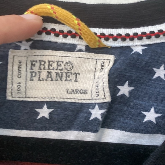 Free Planet Black Short Sleeve Tee - Picture 3 of 7